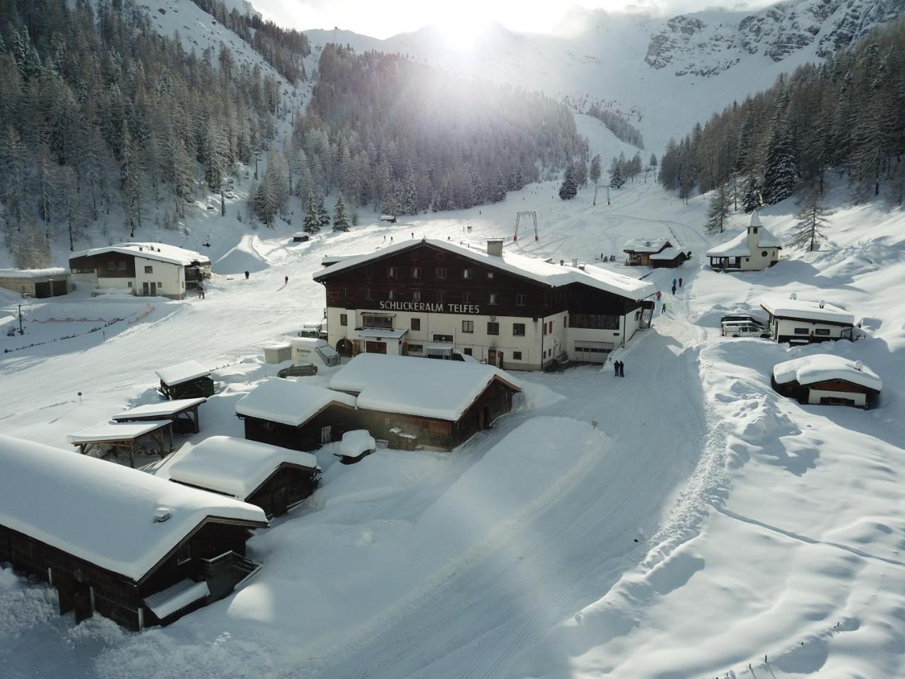 Berghotel Schlickeralm 1.616 M 플메스 외부 사진
